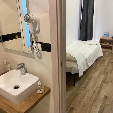 Giglio 999 Bed & Breakfast 3*